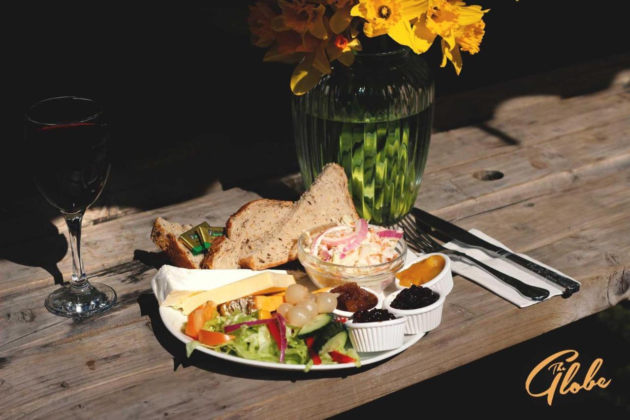 The Globe Inn Sampford Peverell Buitenkant foto
